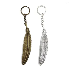 Keychains Keychain Feather Peacock Pendants Keyring Jewelry Gift Key Holder Chain Ring Tillbehör för män pojkvän Kvinnor Bag