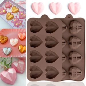 Formar 15/8 Cavity Diamond Heart Silicone Chocolate Mold 3D Heart Cake Accessories Mögel Diy Ice Cues Biscuit Pastry Baking Mold