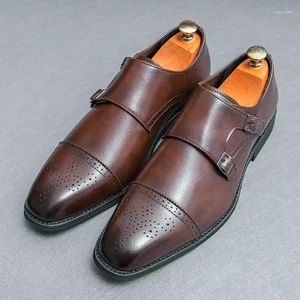 Scarpe per abiti da uomo classico blocco retrò con punta nera casual casual moda formale di alta qualità un banchetto di nozze