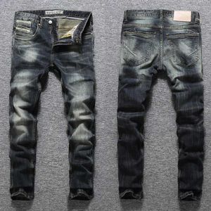 Mäns jeans modedesigner Mens Jeans Retro Black Blue Slim Fit Cardigan italiensk stil bomull Denim Pants Hombre Q240427