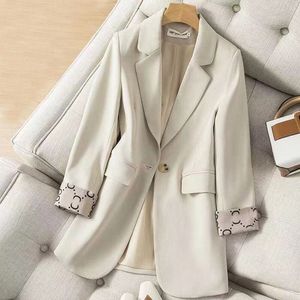 BGG689 Womens Suits & Blazers Tide Brand High-Quality Retro Fashion designer Pure color Series Suit Jacket A grain of buckle Slim 341P