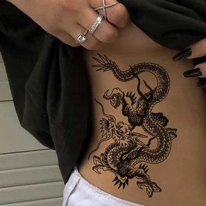 Татуировка переноса водонепроницаемость временная татуировка наклейка японского стиля черно -белое пламя дракон боди арт фальшивая татуировка татуировка татуировка