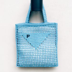 Designer Designer Straw Weave Triangle Borse da uomo Raffie Testreme Woven Borsa ad alta capacità Bullo di lusso di top di alta qualità Lady Pochette Frizione Frizione da viaggio Brsetti rosa