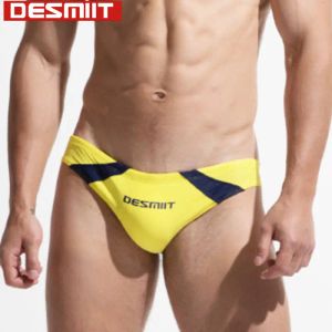 Suits Desmiit Mayo Erkek Yüzme Kılavuzu Seksi Yüzme Sandıkları Adam Gay Gay Bikini Mayo Mayo Sahibi Plaj Şortları Zwembroek Heren