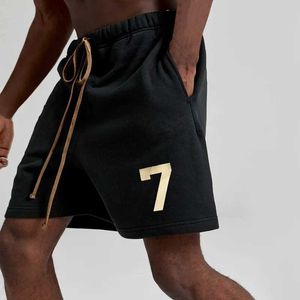 Men's Shorts Summer mens loose and breathable Drawstring design sports shorts fashionable street Capris Q240427