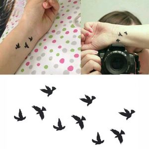 Bxn0 Transfer Tattoo Female Birds Fasci vola temporaneamente impermeabile per tatuaggi Body Art Decal Decal Waist Waterproof Colorful Temporary Tattoo Sticker N 240426