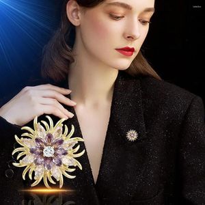 Broşlar bauhinia rhinestone atar pimleri büyük çiçek kristal broş kadınlar için moda pimi mücevher düğün nedime hediyeleri