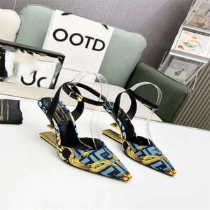 2024 Medusa Fashion Show Crossover with Metal Color Diagonal Genuine Leather F-shaped Stereoscopic Sandals Women's Trend