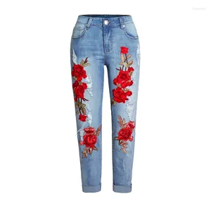 Kvinnors jeans lösa avslappnade byxor färgglada blommor 3D stereoskopiska broderier trasiga hål sträcka