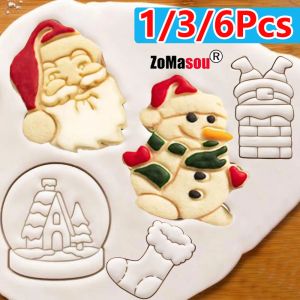 Formy 1/6PCS Boże Narodzenie 3D Formy Biscuit Expossing Forma Sugarcraft Deser Baking Plastikowe ciasto