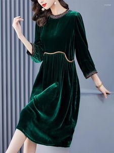 Casual Dresses Female Korean Vintage Hepburn Luxury Long Dress Autumn Winter Solid Velvet Chic Ruffled 2024 Elegant Bodycon Evening