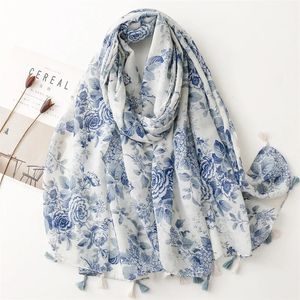 Classic Blue Flower Print Scarf Elegant Tassel Shawl Casual Windproof Head Wrap Hijab Sunscreen Travel Beach Towel For Women 240425