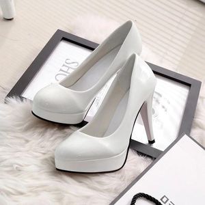 Scarpe eleganti da 10 cm piattaforma impermeabile con tacco alto sexy con piedi rotondi in pelle di brevetto da donna coreana di grandi dimensioni 34-42