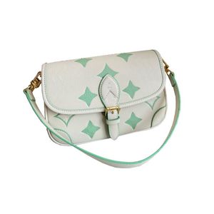 Milky Way Kadın Lüksler Tasarımcıları Deri Tote Çanta Çiçek Yastık Omuz Kayışı Crossbody Kadın Çanta Çantası Çantası 25cm Duqcx