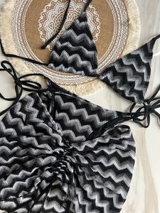 Paris Fashion Crochet Three Piece Bikini Set Ladies Luxury Kjol Randig badkläder designer baddräkt kvinnors sexiga strandkläder snör