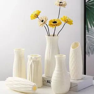 Вазы дома северная пластическая ваза