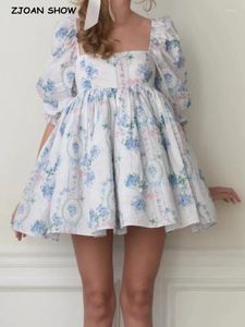 Festklänningar 2024 sommarvita blommor tryck bollklänning klänning kvadrat krage puff hylsa retro kvinnor sväng mini fairy cake robe vestidos