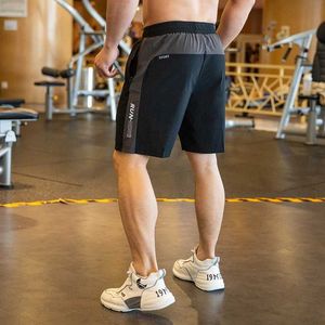 HA28 Herrshorts Running Fitness Sports Shorts Men basket Kort sommar snabb torr sportpants manlig utomhusträning sportkläder gymkläder blå D240426