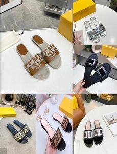 Slides Slides Slippers Women With Bande Flats Sandals Leather Leather Baguette Pattern Ladies Sexy Letter Beach Flip1729592