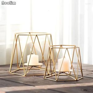 Candle Holders NOOLIM Nordic Golden Geometric Iron Candlestick Ornaments Home Wedding Decoration Holder Romantic Candlelight