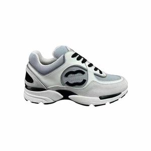 Designer Casual Triple Brand Shoe Black and White Powder Suede Outdoor Women's Sports Shoes Storlek 35-42