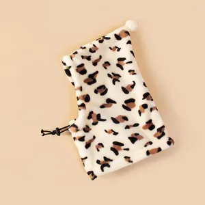Aparel de vestuário para cães mais quentes para o clima Moda Padrão de leopardo Inverno Chapé