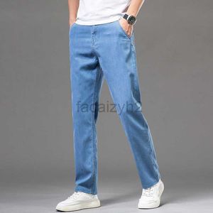 Jeans masculinos Jeans Men Jeans da moda de jeans masculina de jeans fino de estilo fino de moda moda de jeans masculinos de tamanho grande calça de tamanho grande