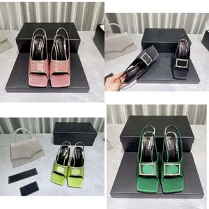 샌들 여성의 오르막 실크 새틴 패브릭 하이힐 디자이너 San Dals Python Diamond Leather Square Toe Buckle Shoes 35-41 원래 품질