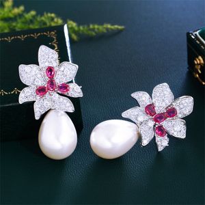 Luxury Shell Pearl Earring Designer för Woman Party Wedding Engagement 3A Zirconia Fashion Diamond Flower Dangle Earrings S925 Sterling Silver Post smycken Kvinnor