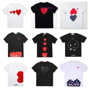 놀이 브랜드 티셔츠 최신 남성 남성 여성 디자이너 Amri T Fashion 남자의 캐주얼 Tshirt 남자 의류 작은 붉은 심장 chuan kubao ling 폴로 셔츠