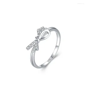 Кластерные кольца S925 Серебряное серебряное кольцо для женщин Япония и Южная Корея Сладкая свежая маленькая алмазная набор указательный палец