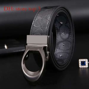 Coachbelt Luxury Mens Belt Designer 3,5 cm Knight Print Design 105-125 cm Zinklegungs-Schnallen-Belt Mode vielseitiger Stil doppelseitiger verfügbarer PG72 1717