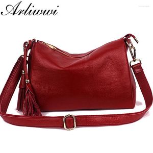 Bolsas de ombro Designer Mulheres Mensageiros de couro real elegantes Tassel Bolsas genuínas de couro g06