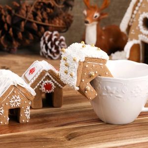 Moulds 3Pcs Christmas Gingerbread House Biscuit Cutter Set Fondant Cookie Mould Mold For Xmas New Year Party Cake Decor DIY Baking Tool