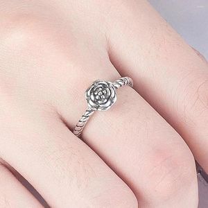 Cluster Rings Fashion Rose Wrapped Twist Ring Women's Party Jewelry Accessories Daily Matching Anniversary Gift