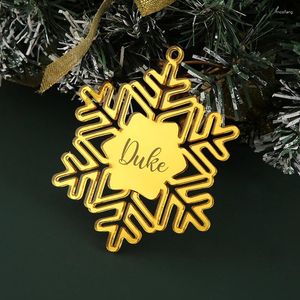 Weihnachtsdekorationen Geschenkanhänger mit Namen und Schneeflockenlaser -Schnittnamen benutzerdefinierte hölzerne personalisierte Dekoration