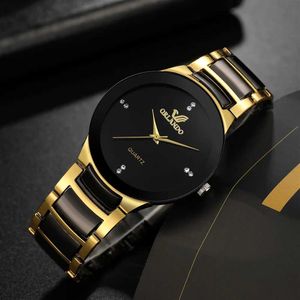 腕時計メンズファッション英国のコマーシャルステンレス鋼クォーツ軍事スポーツリストリロイオマスクリノホットQ240426