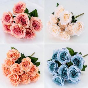 Kwiaty dekoracyjne 10pcs/partia jedwabna flanelowa róża sztuczna kwiat Wedding Wedding Kwiat Materiał stoli