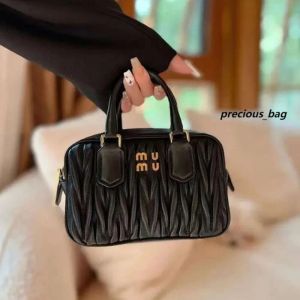 مصمم حقيبة يد Matelasse Bowling Bag Womens Hobo Luxury Handbags Cross Cross Cosmetic Bag Mens Designer أصلي حقيبة قابض من الجلد