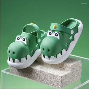 Casual Shoes Spring Cute Cartoon Breathable Holes Children's Slippers Boys Girls Bathroom Summer Outdoor Sandals Kids Slipper