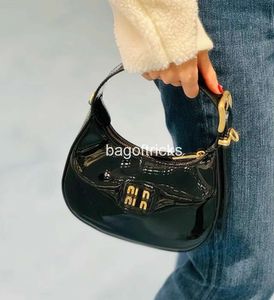 Hot Sale Wander Shoulder Bag Matelasse Bowling Tote Designer For Womens Leather Luxurys Bags Mini Cross Body Clutch Handbag Half Moon