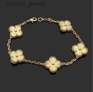 Van Clover Bracelet Designer Jewelrys Luxury Link Chain Four-leaf Clef Womens Fashion 18k Gold Bracelets Jewelry Multi color selectio