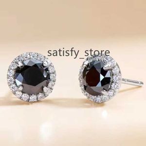 Unique Earrings 925 Stud Earrings for Party Hiphop Black Hip Hop Jewelry Gold Moissanite VVS Silver Plated Trendy 1 Pair