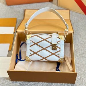 24SS Designer de luxo feminino Pure Cowhide show lateral Mini Box Bolsa Bolsa Feminina Bolsa de ombro Saco Crossbody