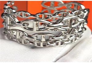 Berömda varumärkes smycken ihålig silverfärg bred h lås armband armband kvinnor damtillbehör 2009256012715