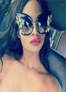 Solglasögon Rhinestone Cat Eye Women Vintage Brand Designer Clear Lens Luxury Ladies Glasses Fashion Pink UV400Sunglasses4096567