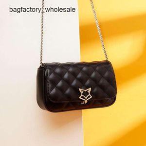 Best-selling Skew Package 90% Factory Hot Promotion Golden Fox Womens Bag New Crossbody Popular Lingge Chain Cowhide Small One Shoulder Trendy Bag