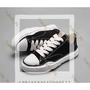 Дизайнерская обувь Maison Mihara Yasuhiro Shoe Casual Shoes Высококачественная растворенная оболочка голова Mmy Shoes Мужская толстая молодежная дышащая туфли для ботинки новая пара 869