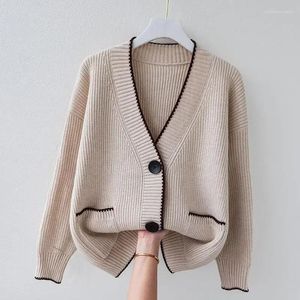 Magliette da donna a V-Neck Winter Button Cardigan Ladies Sweaters Trend 2024 Sendi Top a maglia per donne Y2K Fashion Korea Harajuku Warm