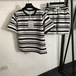 Striped T Shirt Shorts Tracksuit damski projektant mody z krótkim rękawem bluzy elastyczne szorty sportowe